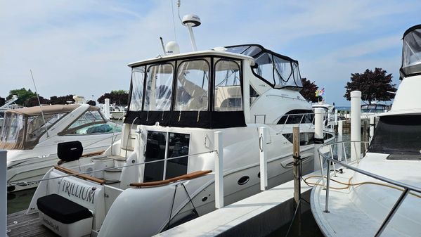 Meridian 459 Cockpit Motor Yacht image