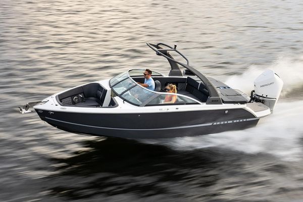 Four Winns H2 OB - main image