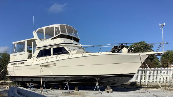 Viking 44 Motor Yacht