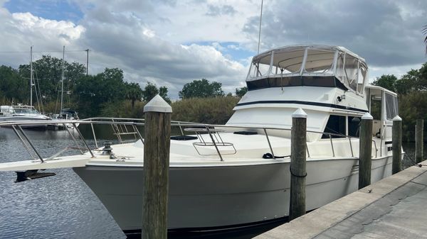 Viking 44 Motor Yacht