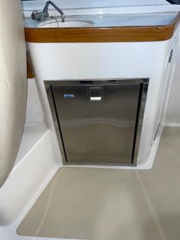 Hunt Yachts Harrier 25 image