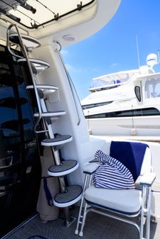 Carver 530-VOYAGER-PILOTHOUSE image