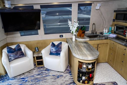 Carver 530-VOYAGER-PILOTHOUSE image