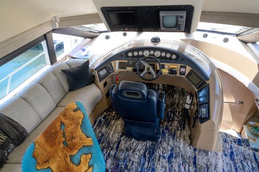 Carver 530-VOYAGER-PILOTHOUSE image