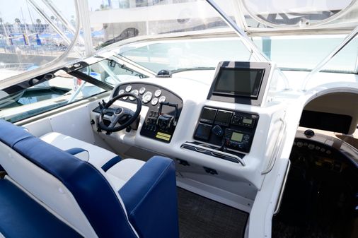 Carver 530-VOYAGER-PILOTHOUSE image