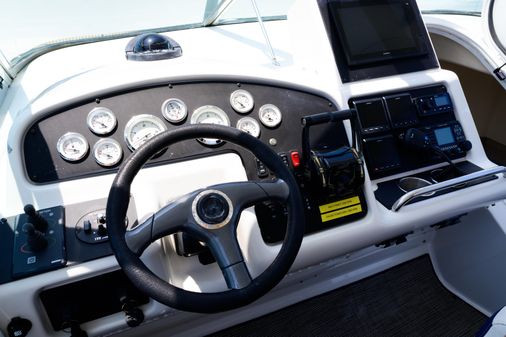 Carver 530-VOYAGER-PILOTHOUSE image