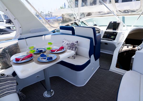 Carver 530-VOYAGER-PILOTHOUSE image