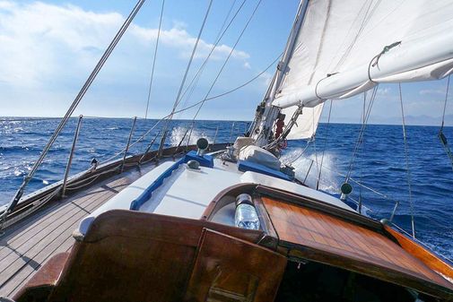 Berthon Classic Yacht image