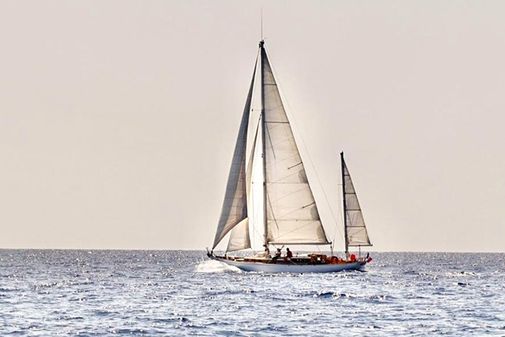 Berthon Classic Yacht image