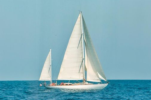 Berthon Classic Yacht image