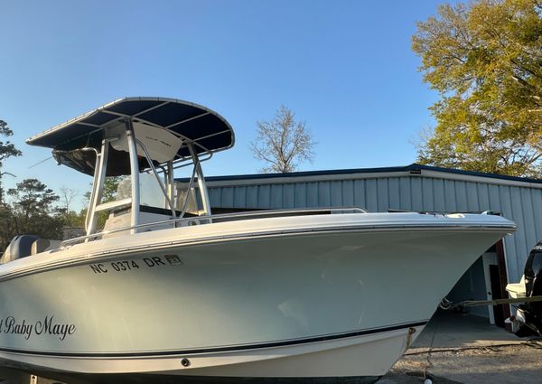 Sea Hunt Ultra 210 image
