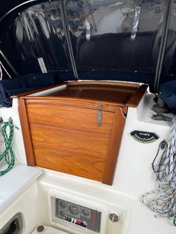 Pacific Seacraft 37 image