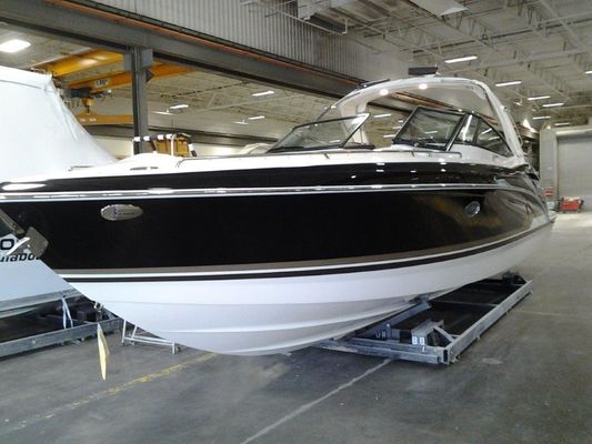 Formula 350 Crossover Bowrider - main image
