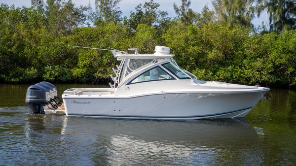 Albemarle 30 Express