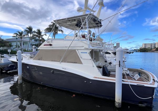 Hatteras 52 Convertible image