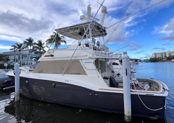 Hatteras 52 Convertible image