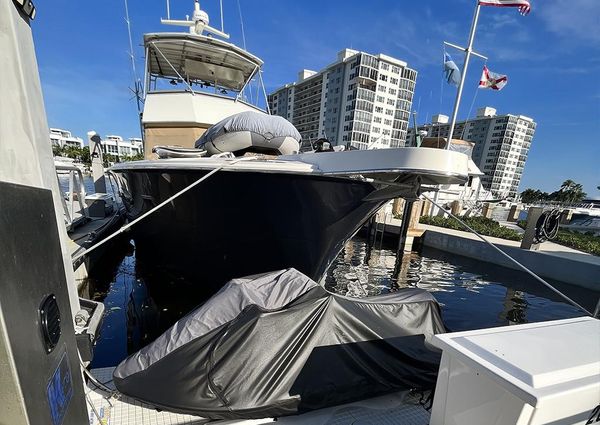 Hatteras 52 Convertible image