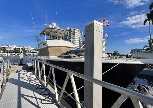 Hatteras 52 Convertible image