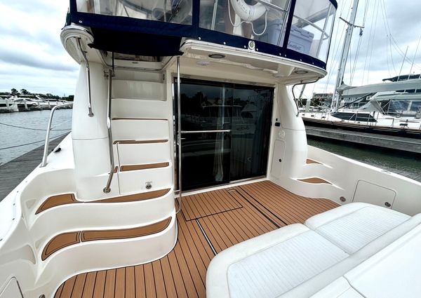 Sea Ray 480 Sedan Bridge image