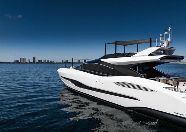 Mangusta 104 REV image