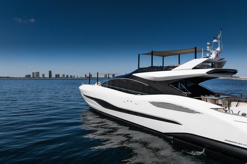 Mangusta 104 REV image