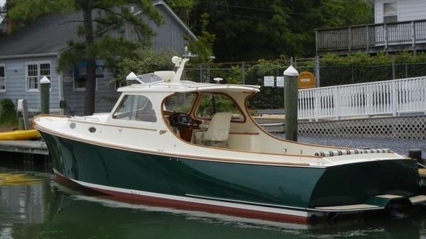 Hinckley Picnic Boat Classic