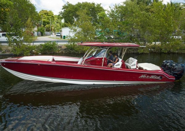 Nor-Tech 390 Sport Center Console image