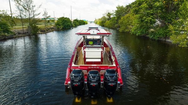 Nor-Tech 390 Sport Center Console image