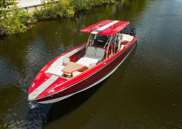 Nor-Tech 390 Sport Center Console image