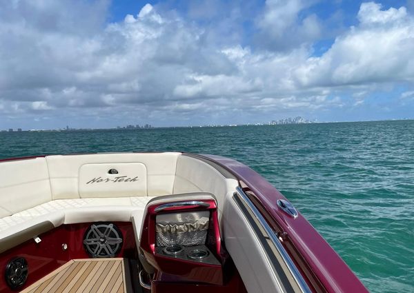 Nor-Tech 390 Sport Center Console image