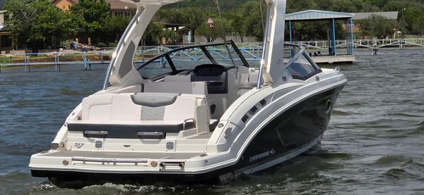 Chaparral 317 SSX image