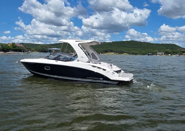 Chaparral 317 SSX image