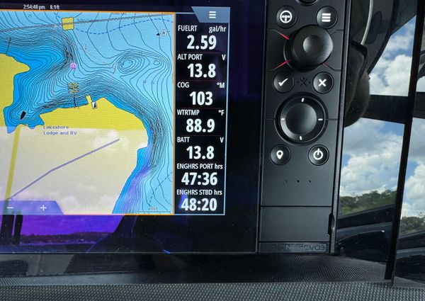 Chaparral 317 SSX image