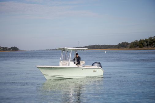 Sea Hunt Ultra 219 image