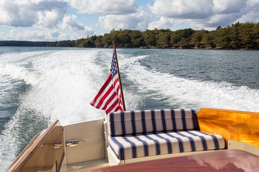 Hinckley Picnic Boat 37 MKIII image