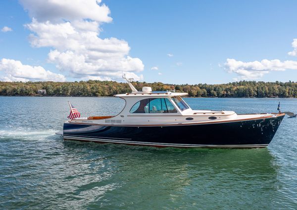 Hinckley Picnic Boat 37 MKIII image