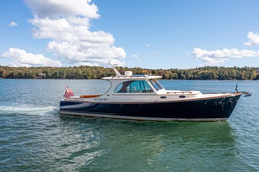 Hinckley Picnic Boat 37 MKIII image