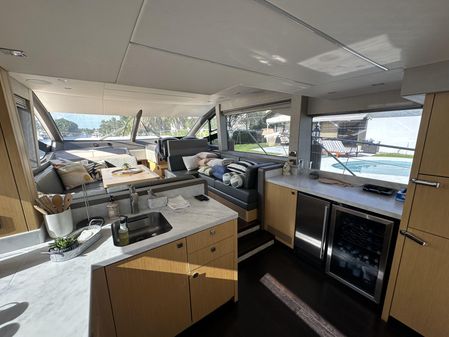 Sunseeker Manhattan 52 image