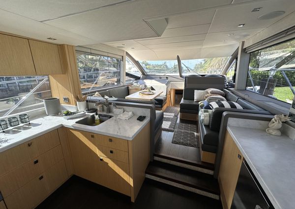 Sunseeker Manhattan 52 image