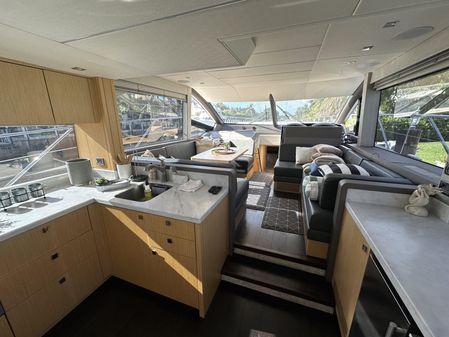 Sunseeker Manhattan 52 image