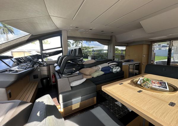 Sunseeker Manhattan 52 image