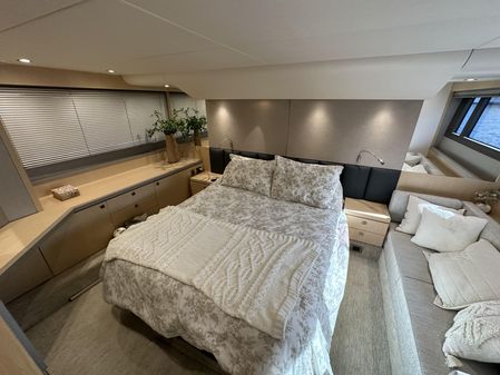 Sunseeker Manhattan 52 image