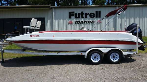 Sprint Deck Boat - main image