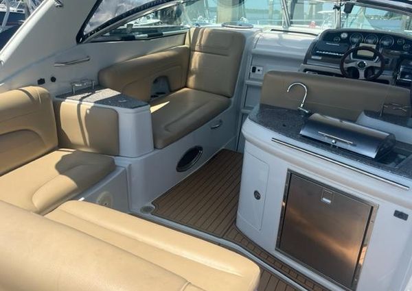 Crownline 294-CR image