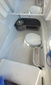 Sea Pro 320 DLX Center Console image