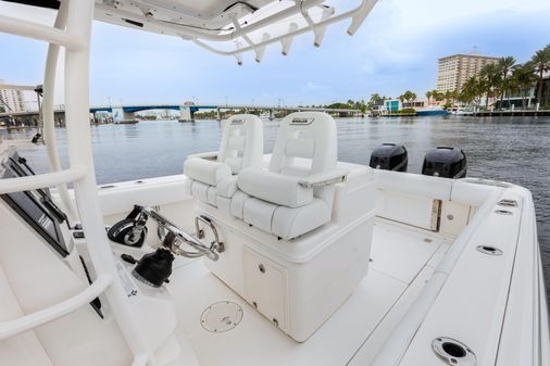 Boston Whaler 320 Outrage image