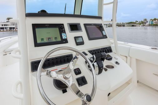 Boston Whaler 320 Outrage image