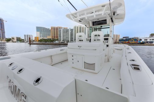 Boston Whaler 320 Outrage image