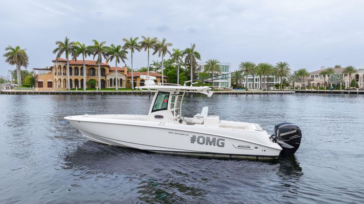 Boston Whaler 320 Outrage - main image