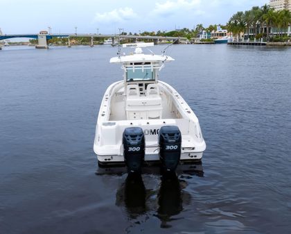 Boston Whaler 320 Outrage image